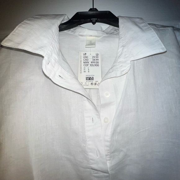 White Blouse - Picture 2 of 3